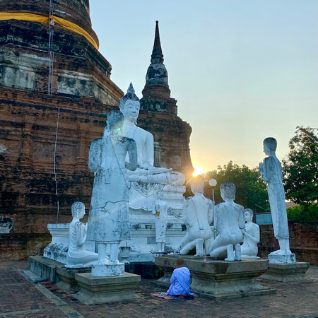 Enlightenment (Wat Yai Chaimongkhol - Atutthaya)